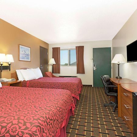 Days Inn By Wyndham Paxton Luaran gambar