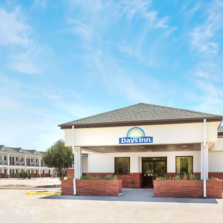 Days Inn By Wyndham Paxton Luaran gambar