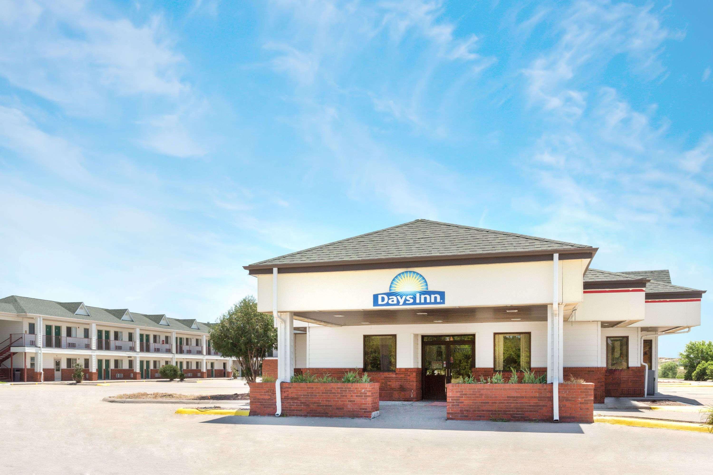 Days Inn By Wyndham Paxton Luaran gambar