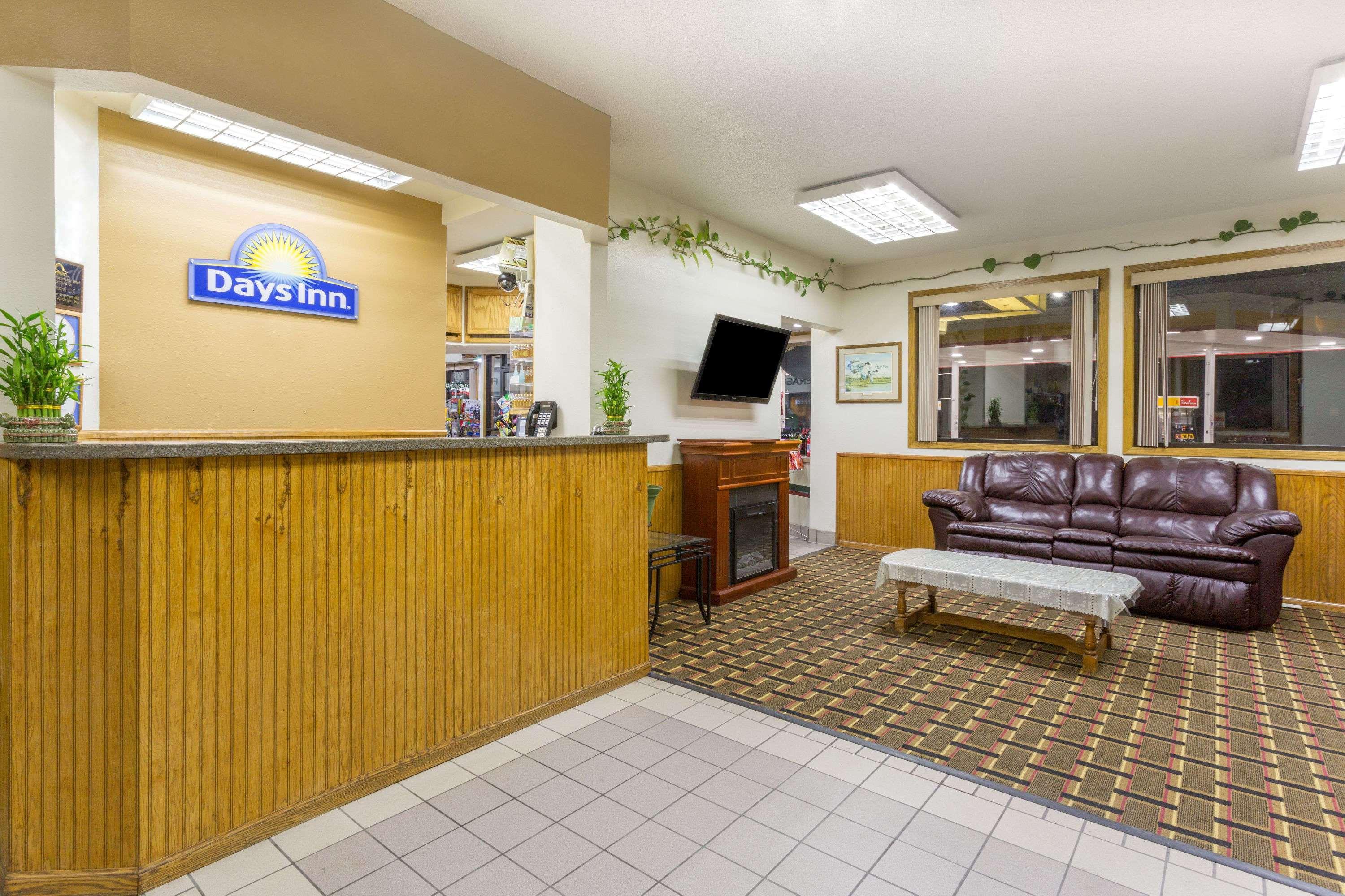 Days Inn By Wyndham Paxton Luaran gambar